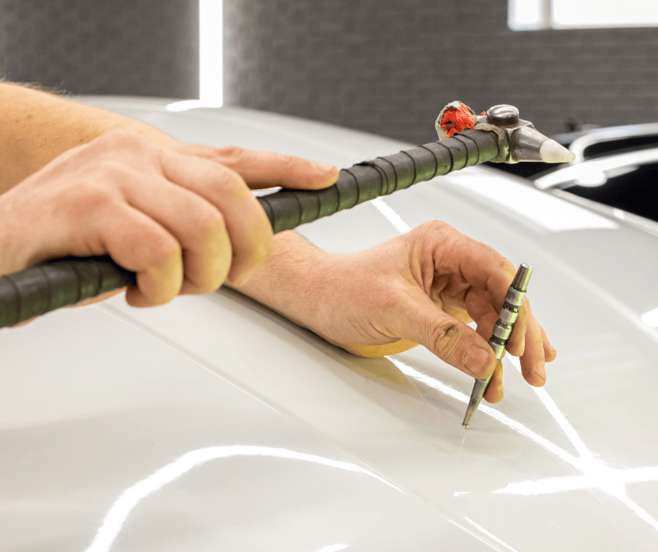 Jaki jest koszt wymiany elementów karoserii w samochodzie?